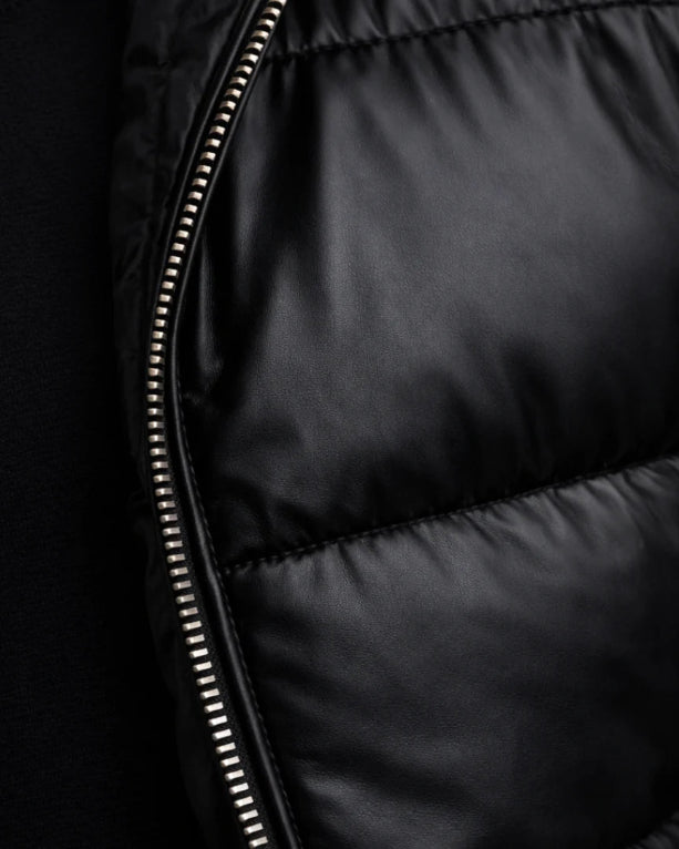 Christian Puffer Jacket | Iconic City Style with Soft Collar